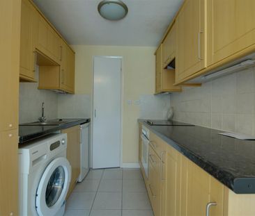 A 1 Bedroom Flat in Lansdown GL50 2JE - Photo 5