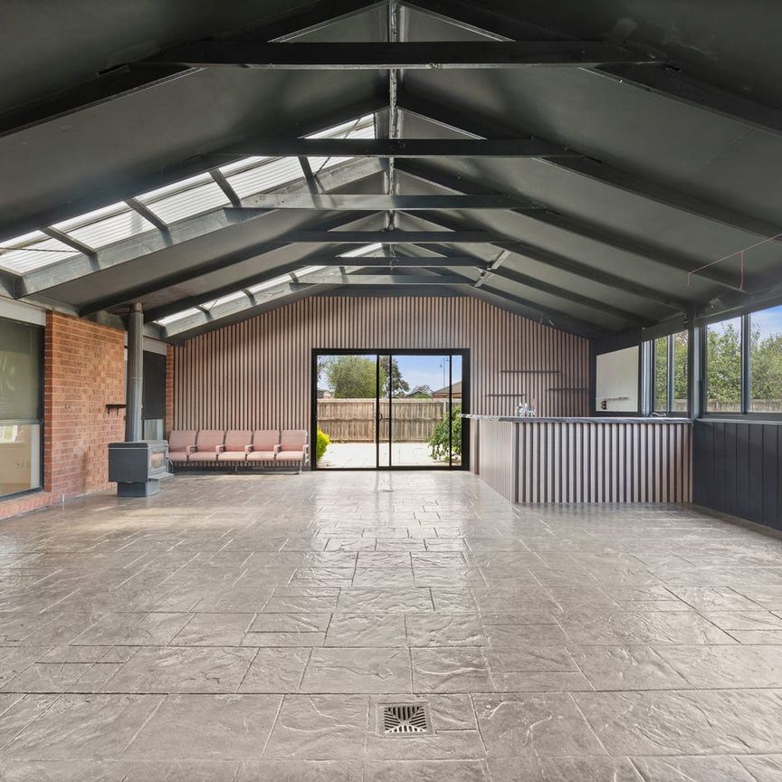 Pristine Oversized Family Home in Prime Kurunjang Location - Photo 1