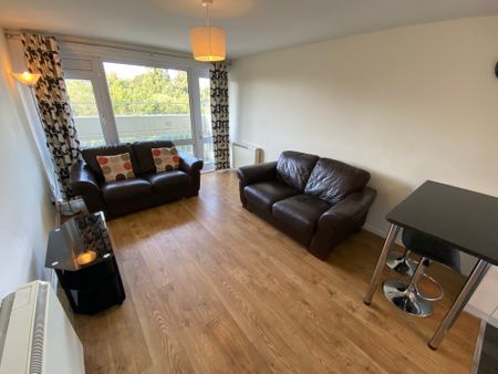 8d Ferndale House, Dunmurry, Belfast, BT17 9DB - Photo 2