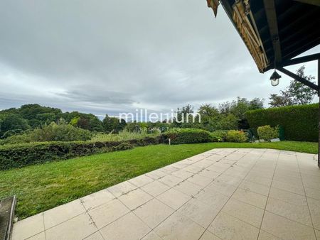 Villa neuve au grand jardin avec vue sur le Salève (France) - Photo 4