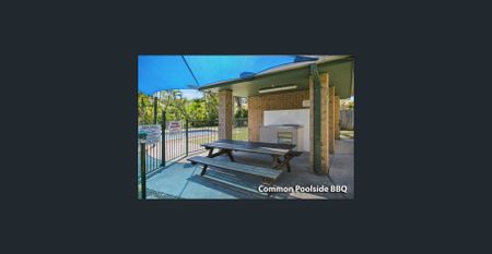 2 Bedroom Townhouse Close to Harbour Town Shopping - Photo 3