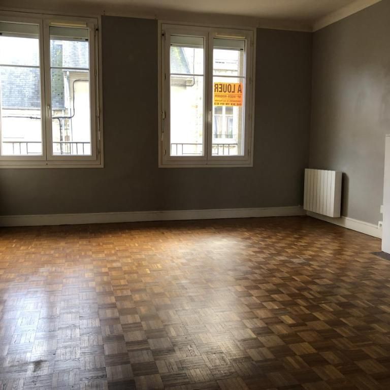 COUTANCES, centre ville, appartement deux pièces de 59 m2 - Photo 1