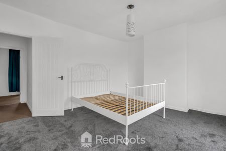 2 bed flat to rent in Kirkby Road, Hemsworth, Pontefract, West Yorkshire, WF9 - Photo 4