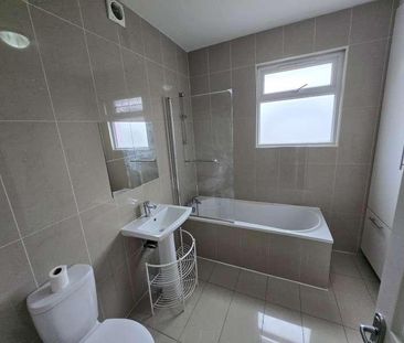 Gloucester Road, Edmonton, N18 - Photo 2