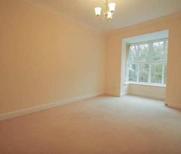 5 bedroom detached house to rent - Photo 3