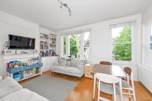 2 bedroom flat to rent - Photo 1