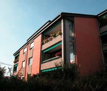 Moderne Wohnung mit viel Raumgefühl, sonnigem Balkon und toller Fer... - Foto 3
