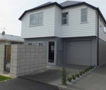 Modern Townhouse in Great Location! - Photo 4