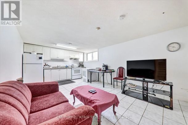 18 DE MARCO BOULEVARD - Photo 1