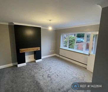 3 bedroom semi-detached house to rent - Photo 2