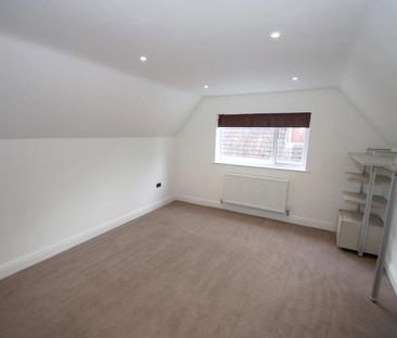 4 bedroom detached house to rent - Photo 6