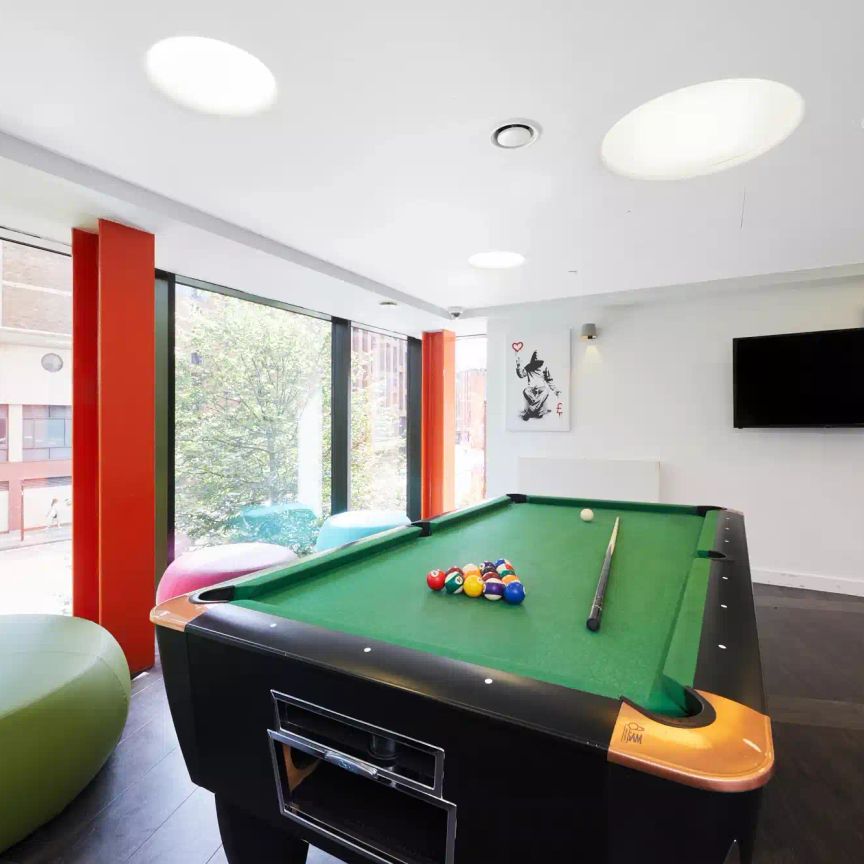 Gold Studio - Photo 1