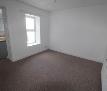F2 38 Grays Hill, Bangor, BT20 3BB - Photo 4