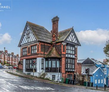 1 bedroom in a house share to rent - Photo 3