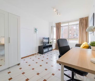 Carrer Ángel Villena, Valencia, Valencian Community 46013 - Photo 6