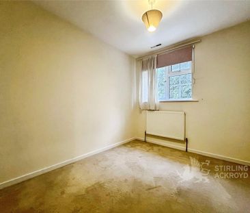 3 bedroom end of terrace house to rent - Photo 2