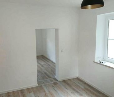 Modernisierte 2 Zimmer Wohnung mit Einbauküche in Bad Lauchstädt - Photo 3