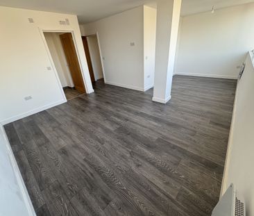 Market Square, Northampton - Photo 4