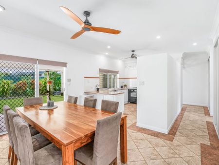 Four bedroom family home - Photo 2