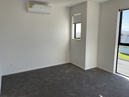 4D Hepburn Road, Glendene - Photo 2