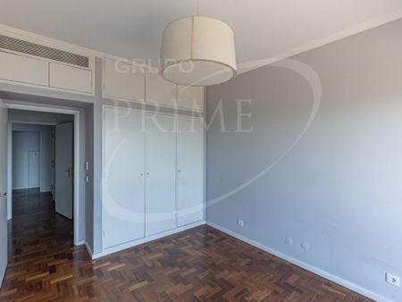 2 room luxury Apartment for rent in Foz (Nevogilde), Porto, Distrito do Porto - Photo 3