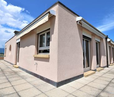 Appartement en attique de 5,5 pièces avec terrasse à Perly - Photo 3