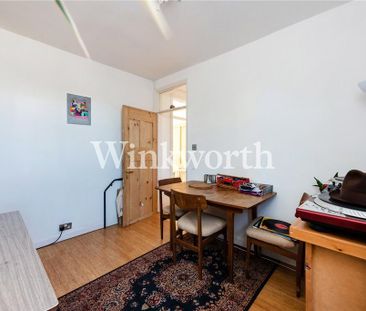 3 bedroom apartment to rent - Photo 4
