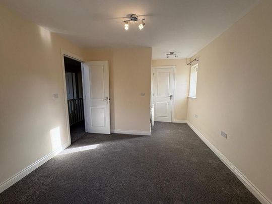 4 bedroom townhouse to rent - Photo 1