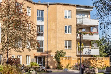 Bjursätragatan, Bandhagen - Photo 2