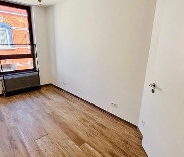 Appartement te huur in Lessines voor € 800 met 2 slaapkamers - Foto 3