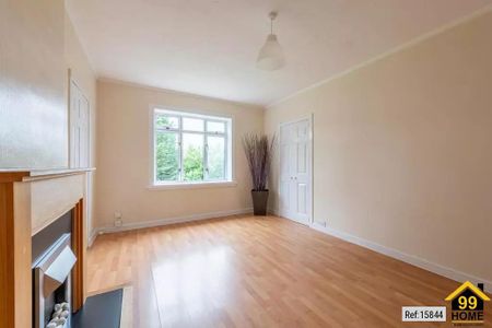 3 bedroom flat to rent - Photo 2