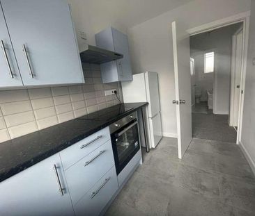 Ryefield Ave, Hillingdon, UB10 - Photo 5