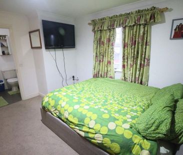 Sharoe Green Lane, Fulwood, Preston - Photo 5