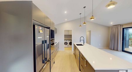 Kai iwi - 3 Bedrooms - Photo 2