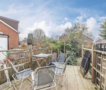 Harvest Road, Englefield Green, TW20 - Photo 6