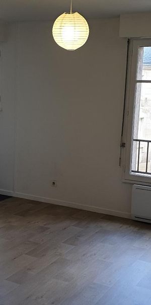 Location Appartement 1 pièce 26m² POITIERS 86000 - Photo 1