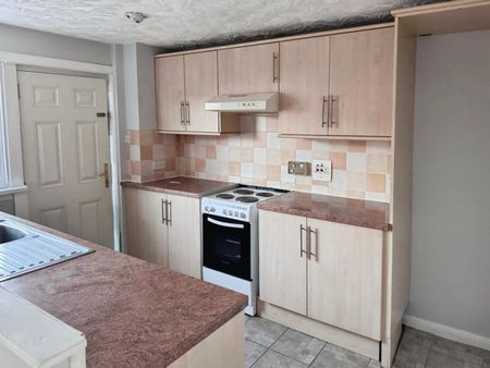 2 bedroom House To Let Total Size: 722 SQ FT - Photo 5