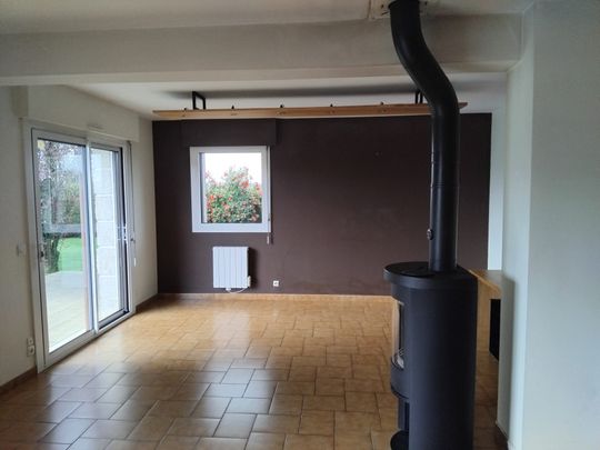 Location Maison 7 pièces 161m² PLELO 22170 - Photo 1