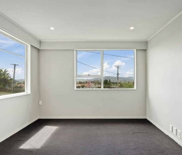 Sizeable family home - Photo 2