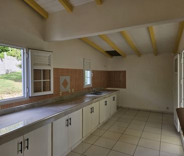 Location Appartement 3 pièces 91m² LE GOSIER 97190 - Photo 4