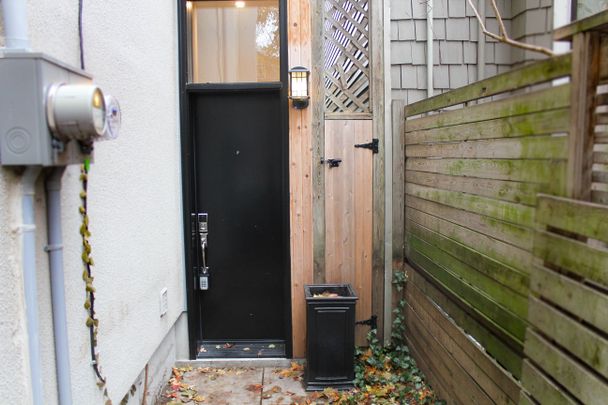 For Lease - 445 Ontario Street Unit# Bsmt, Toronto, Ontario - Photo 1