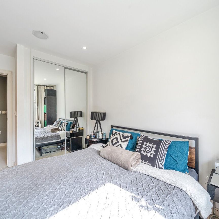 Putney Hill, Putney, London, SW15 - Photo 1