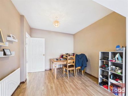 Upper Waterloo Road, Larne, BT40 1HD - Photo 2