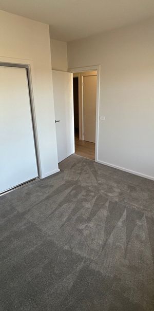 Somerville - Photo 2