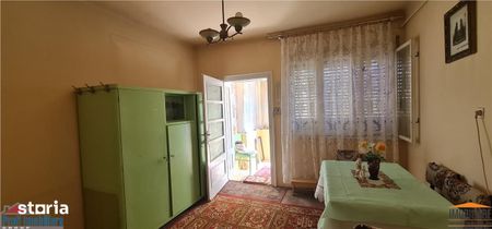Casa pentru spatiu comercial pe calea Radnei - strada principala - Photo 2