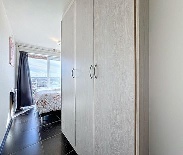 Modern appartement in een recent gebouw met frontaal zeezicht. - Foto 6