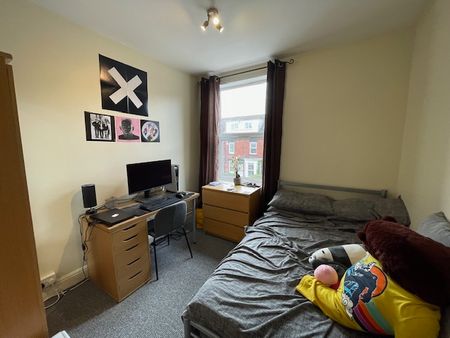 Grimthorpe Terrace - Photo 2