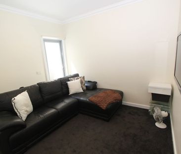 Contemporary Comfort in a Connected Locale - Photo 1