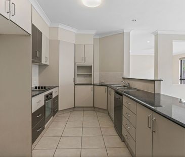 Spacious 4-Bedroom Family Home in a Quiet Cul-de-Sac! - Photo 1