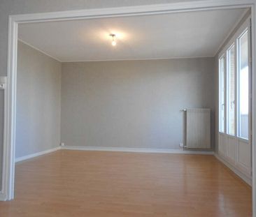 Location Appartement 4 pièces 67m² BESANCON 25000 - Photo 2